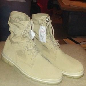 TIMBERLAND SIZE MENS 11.5 BOOTS